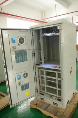 China DDTE044, telecomunicações exteriores da isolação térmica que refrigeram o armário/cerco com monitoração, UPS fornecedor