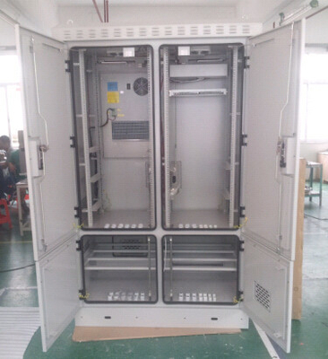 China Armário exterior de aço galvanizado ET137621 das telecomunicações com o condicionador de ar para a estação base fornecedor