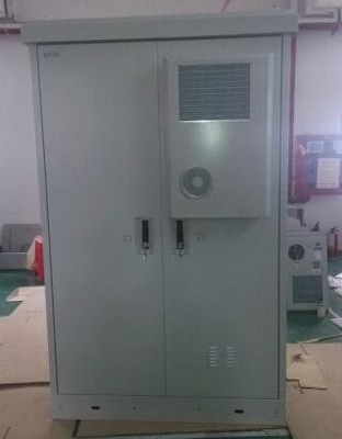 China Armário exterior das telecomunicações, com condicionador de ar ou permutador de calor, IP55 fornecedor
