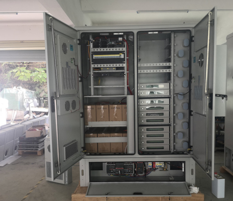 China A taxa alta de aço inoxidável IP65 do IP Dual armário exterior integrado baía das telecomunicações com gestão térmica inteligente fornecedor