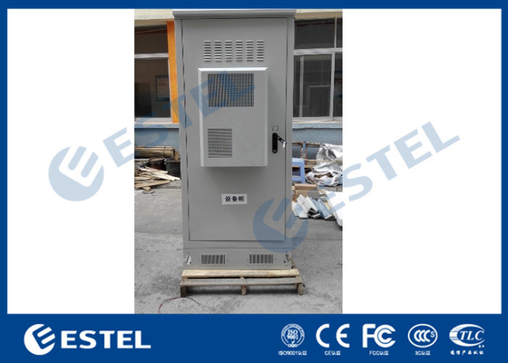 China Armário exterior do equipamento do sistema de refrigeração do condicionador de ar IP55 que inclui 19&quot; cremalheira fornecedor