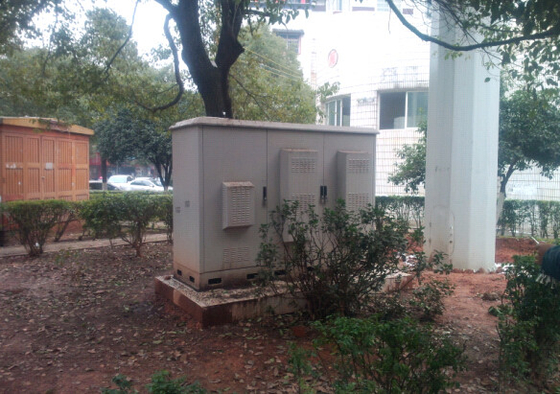 Armário exterior das telecomunicações, armário exterior da rua, armário para a área remota, IP55 fornecedor
