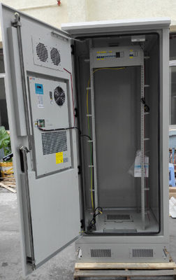 DDTE082: Cerco exterior das telecomunicações, com condicionador de ar, PDU, interruptor de controle da temperatura, IP55 fornecedor