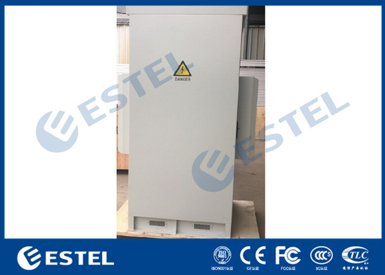 Fechamento de três pontos Dustproof impermeável galvanizado do armário exterior dobro de aço das telecomunicações da parede IP55 fornecedor