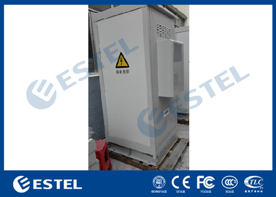 Armário exterior do equipamento do sistema de refrigeração do condicionador de ar IP55 que inclui 19&quot; cremalheira fornecedor